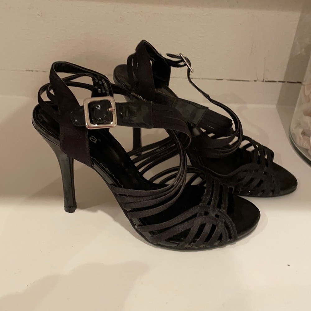Size 8 black strapped heels